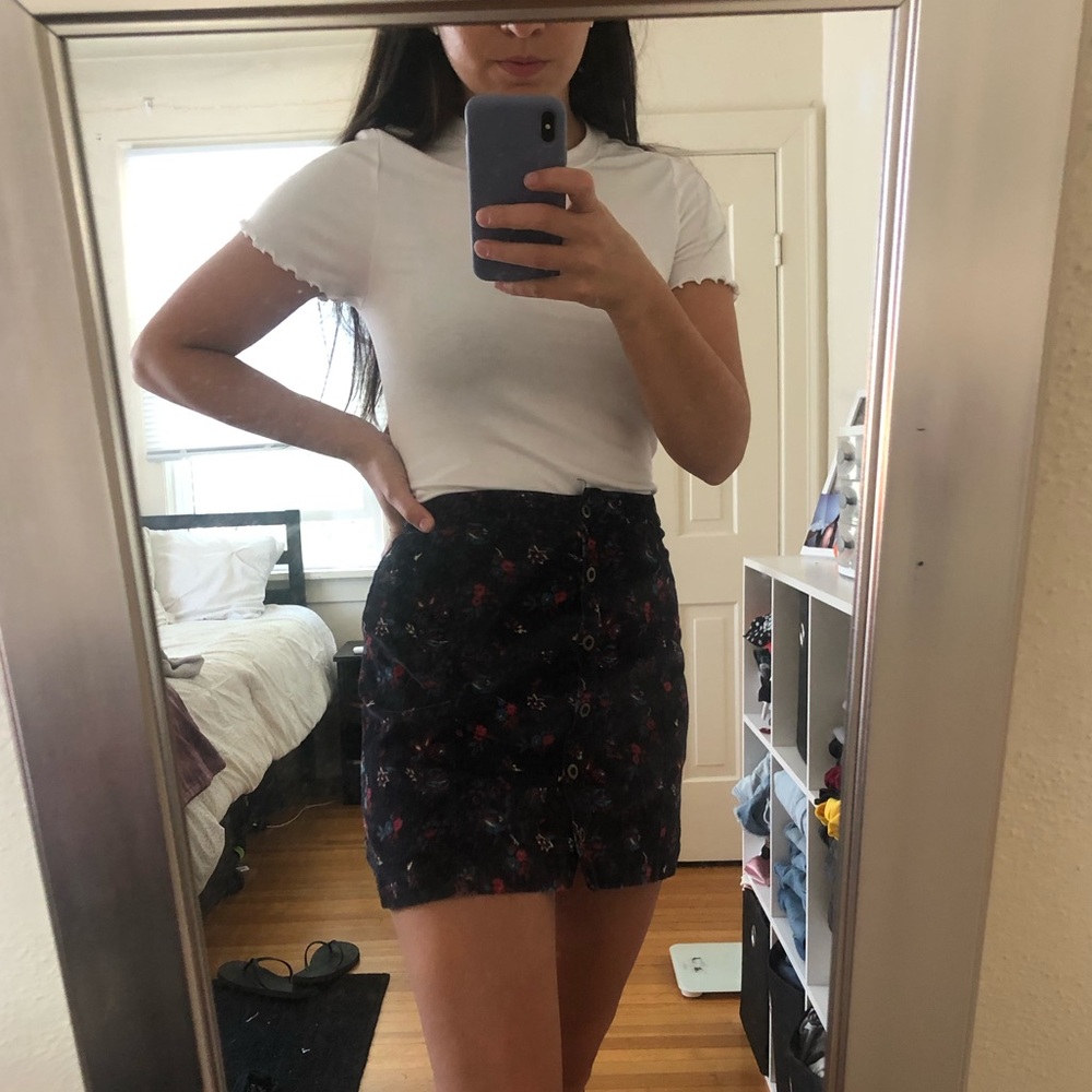 Hollister Printed Button Up Skirt- Sz 3